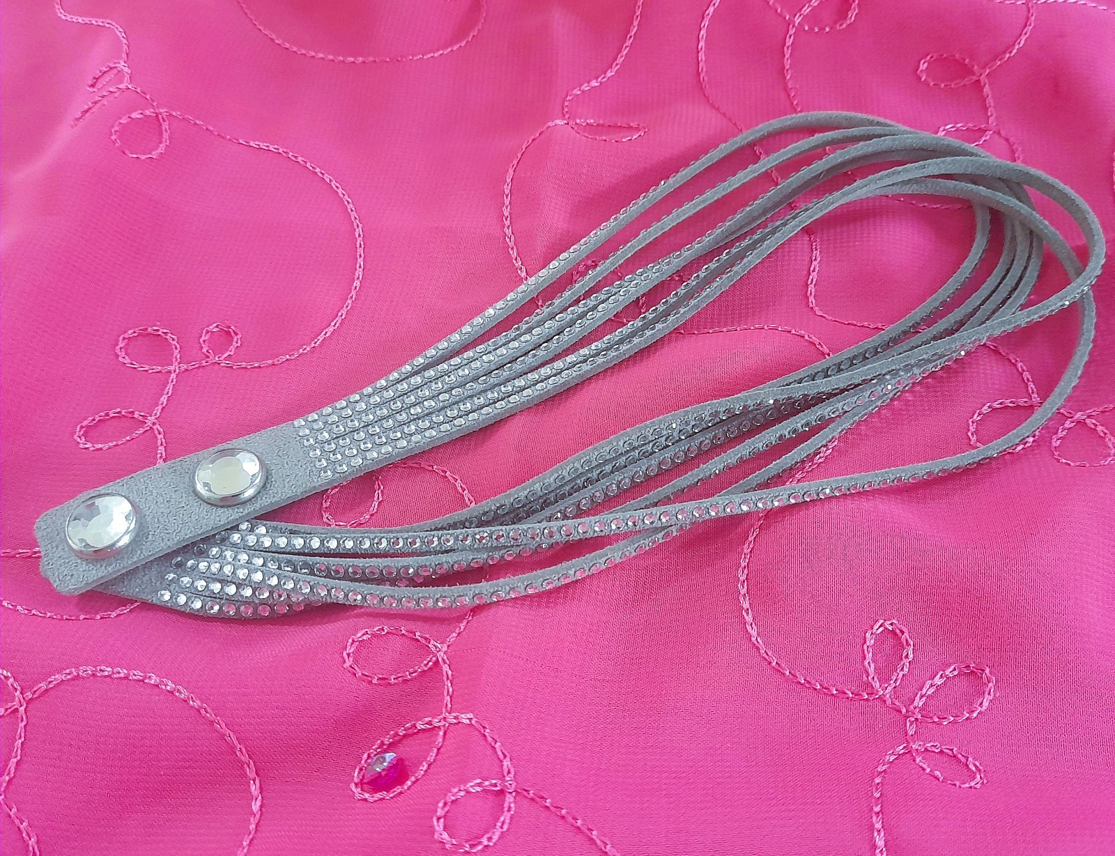 SWAROVSKI GREY SIX ROW CLEAR GEM CHOKER NECKLACE BUTTON CLOSURE 40CM