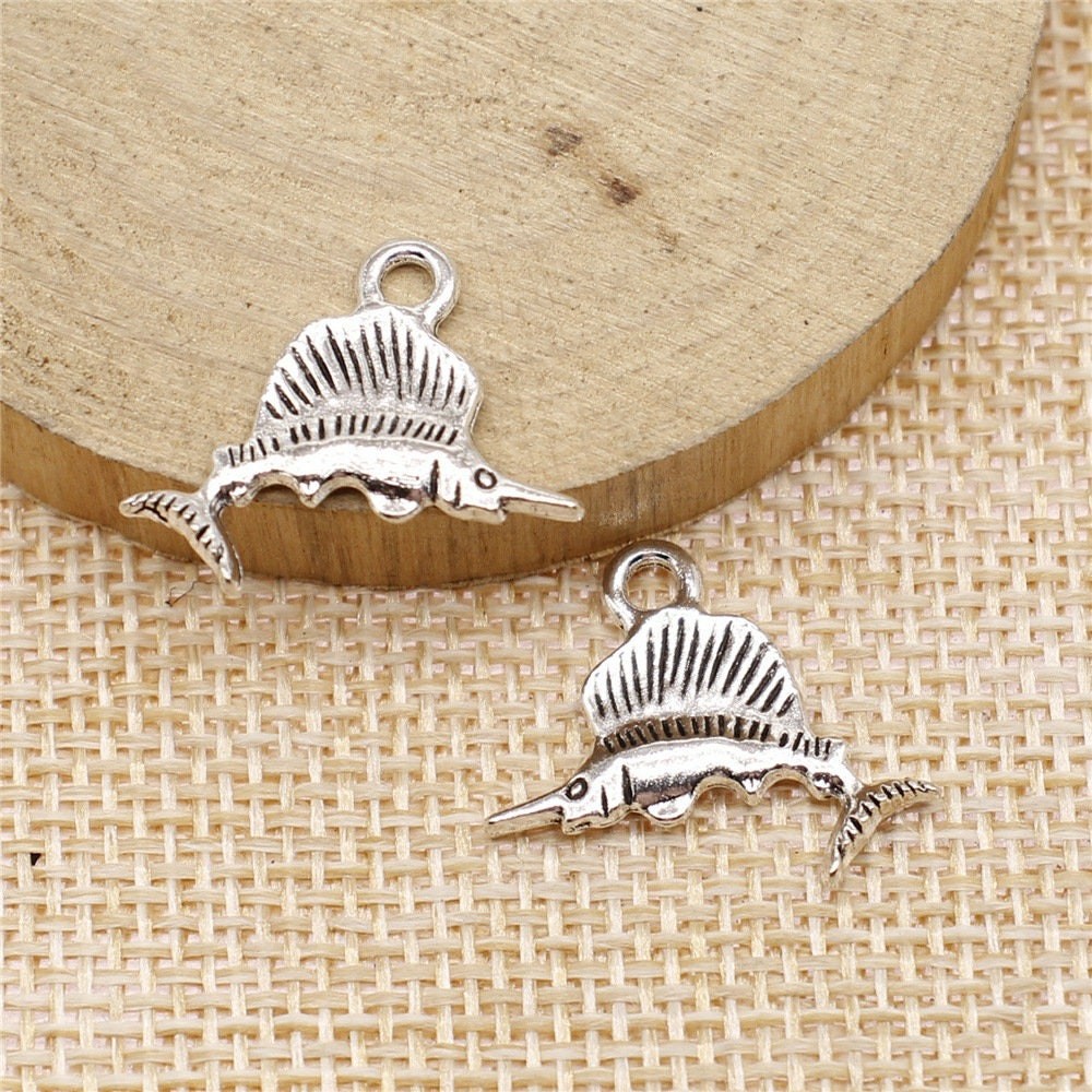 15/40PCS Antique Silver Tone 2 Sided Marlin FISH Charm Pendant XCS315