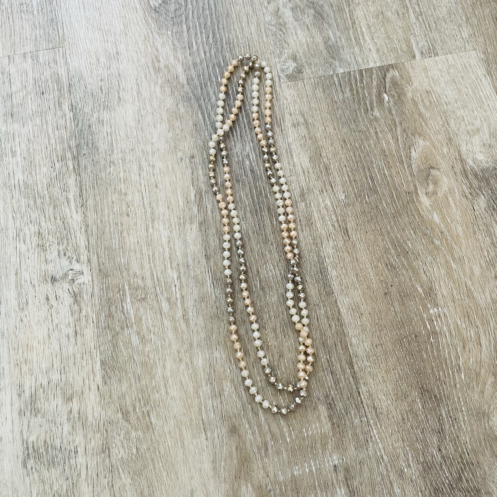 Layered Pearl Beaded Necklace in Cream and Gold – Brand Unspecified