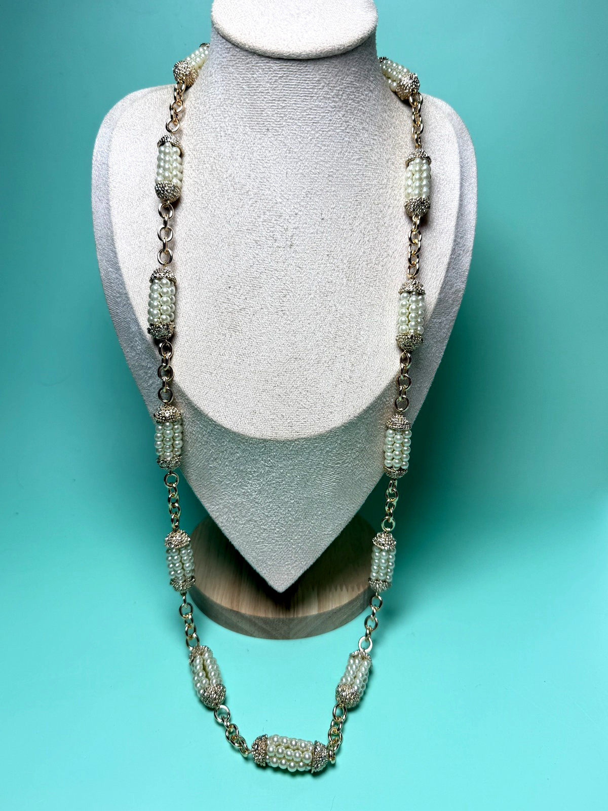 Clarion Pell GPK Princess Grace Kelly of Monaco 34″ Faux Pearl Cluster Necklace