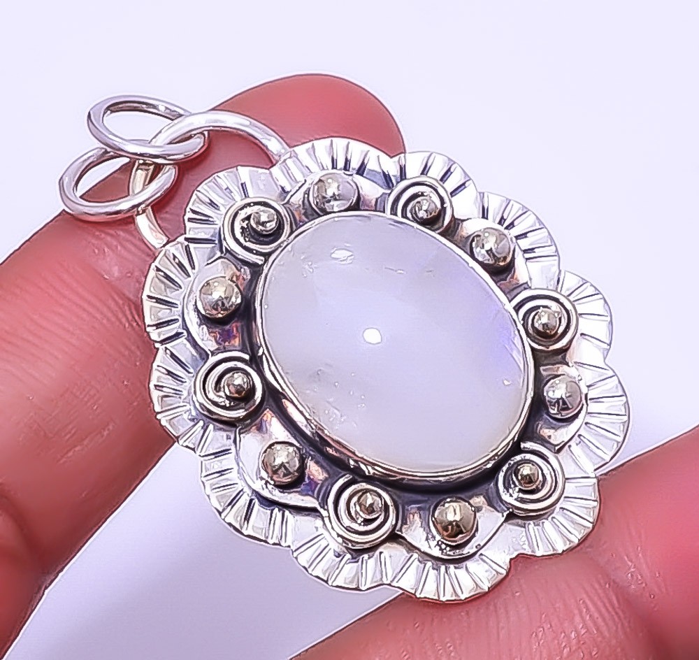 Moonstone – Shri Lanka Gemstone 925 Sterling Silver Handmade Pendant 1.95″ A326