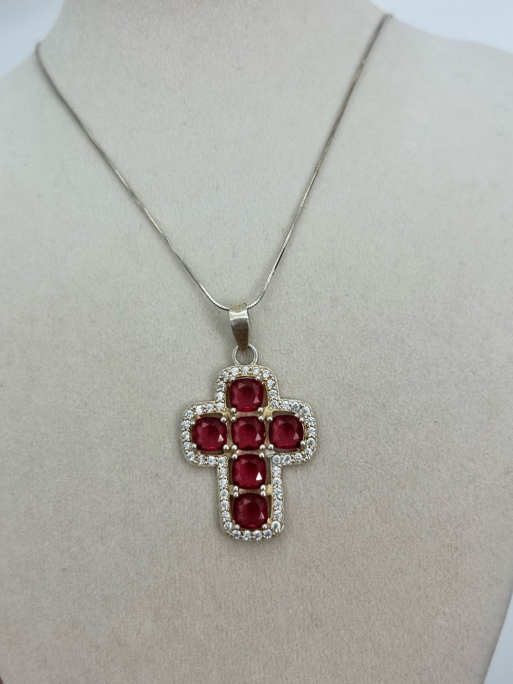 Sterling Silver Red Crystal Cross Necklace 20″ Stamped 925 Vintage
