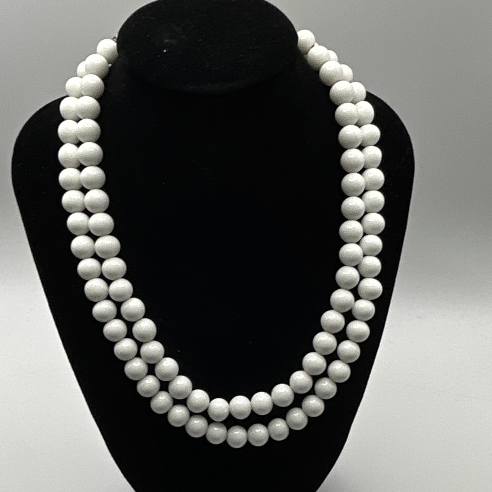 Vintage 1950s JAPAN White Milk Glass 2 Strand Beads Choker Necklace Hook 14in