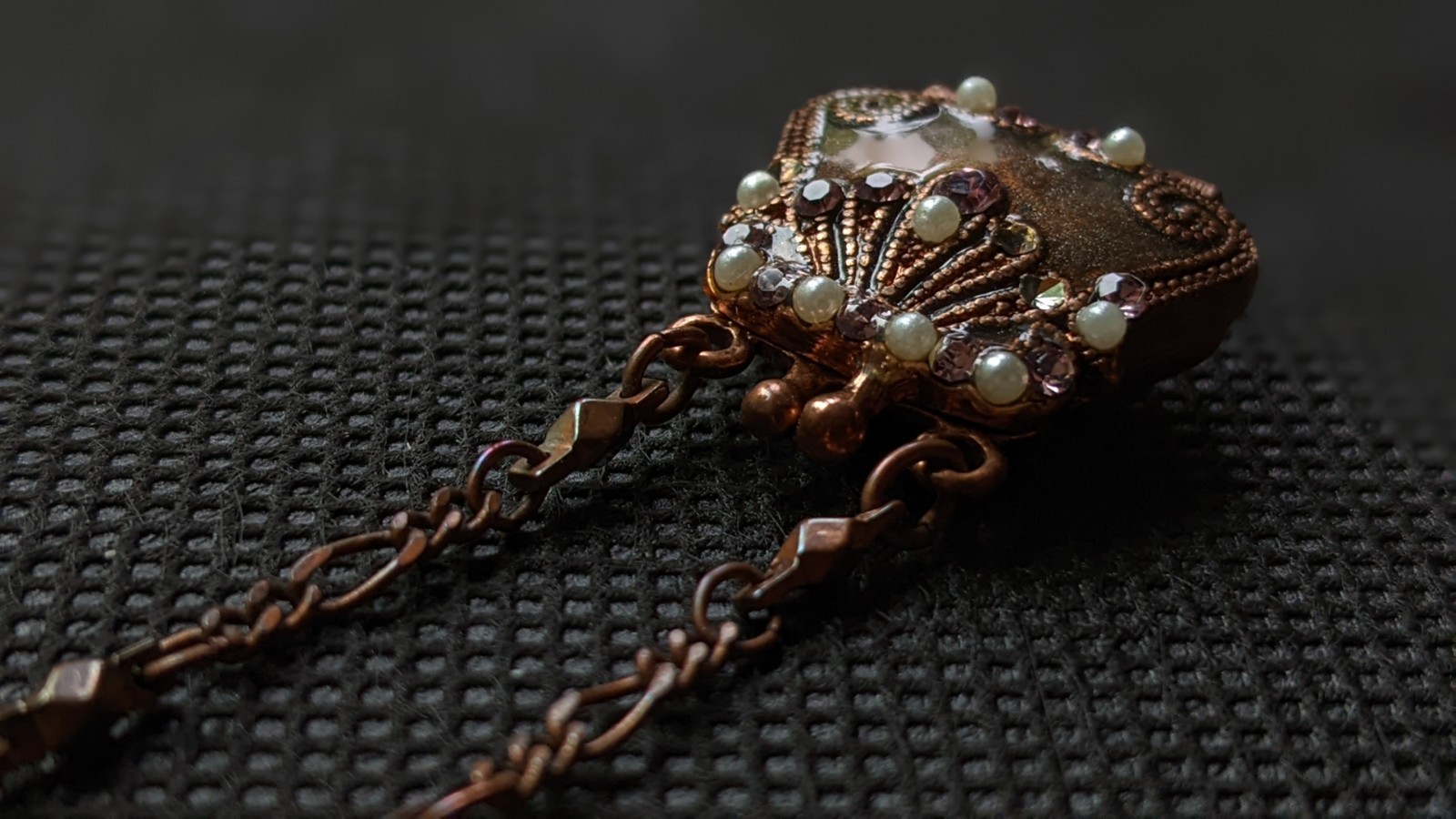 Vintage Purse Shape Pendant Necklace Faux Pearl Rhinestone Bronze Tone Locket